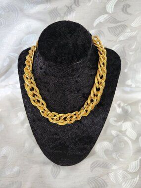 Vintage Anne Klein Gold-Tone Choker Cuban Chain Link Necklace 16 Inches